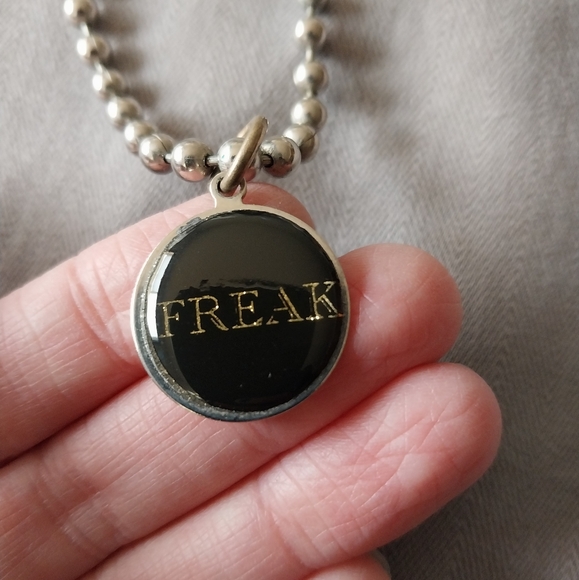Spencer's Goth Punk Emo Alt 90's Y2K "Freak" ball chain necklace - Picture 5 of 5